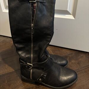 Guess tall boots